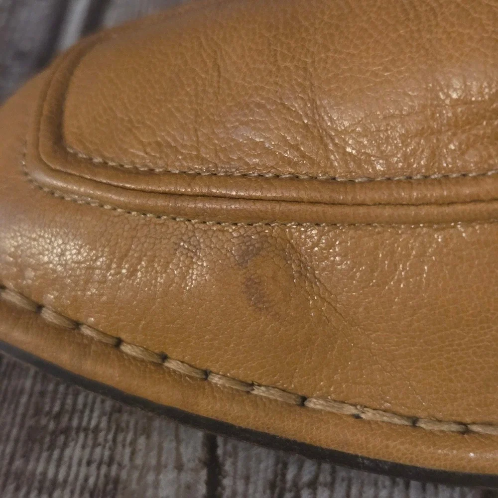 Tory Burch good scuff